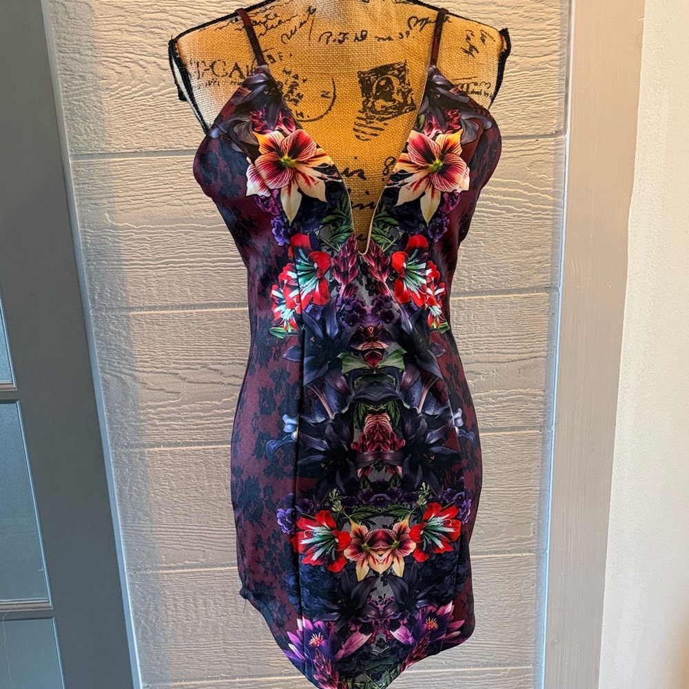 Ginger Fizz Multicolor Floral Mini Dress size M